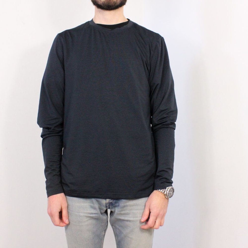 *Joe Fresh Black Active Long Sleeve